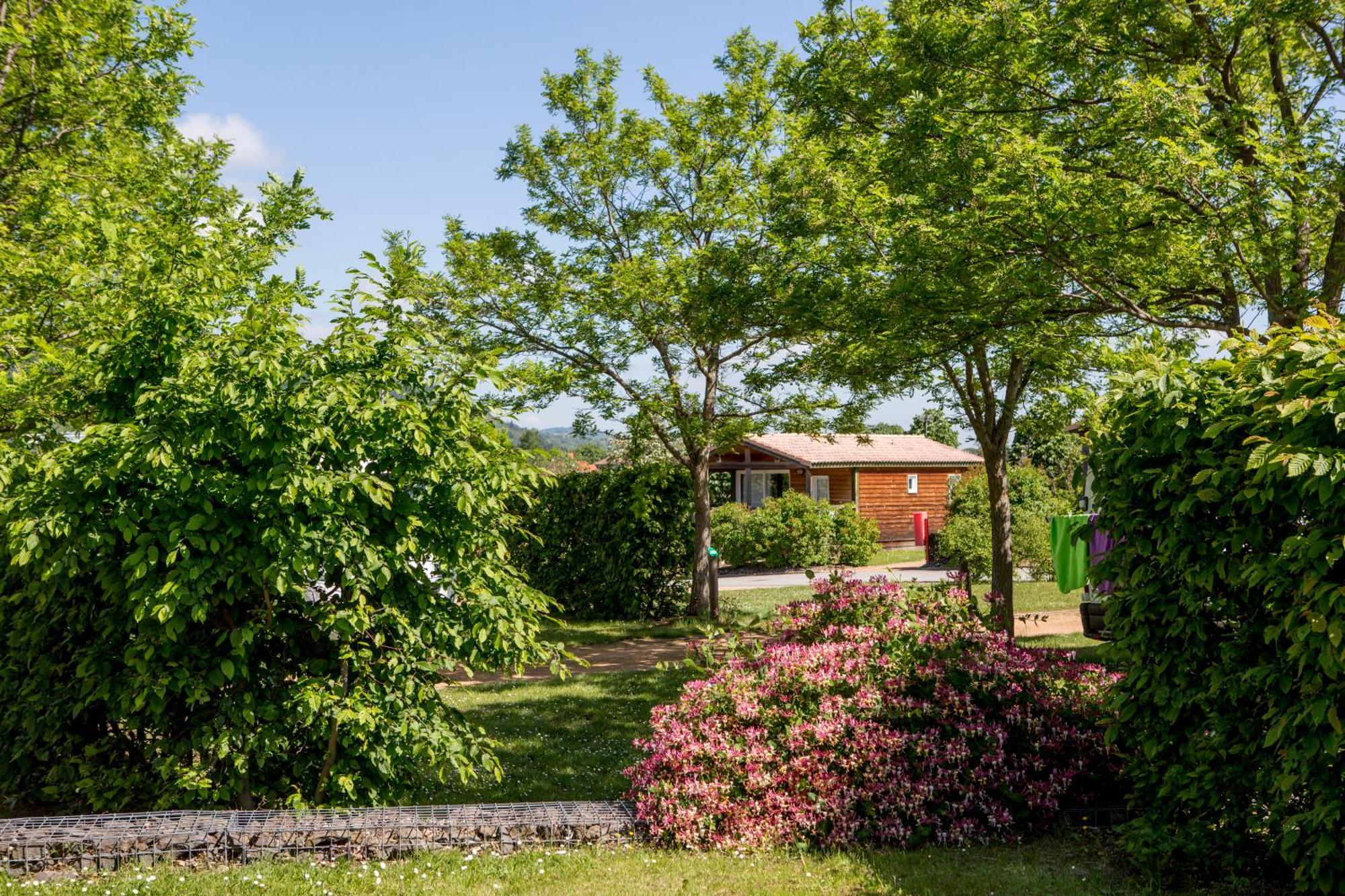 Camping Onlycamp Pierre & Sources 沃勒维克 外观 照片